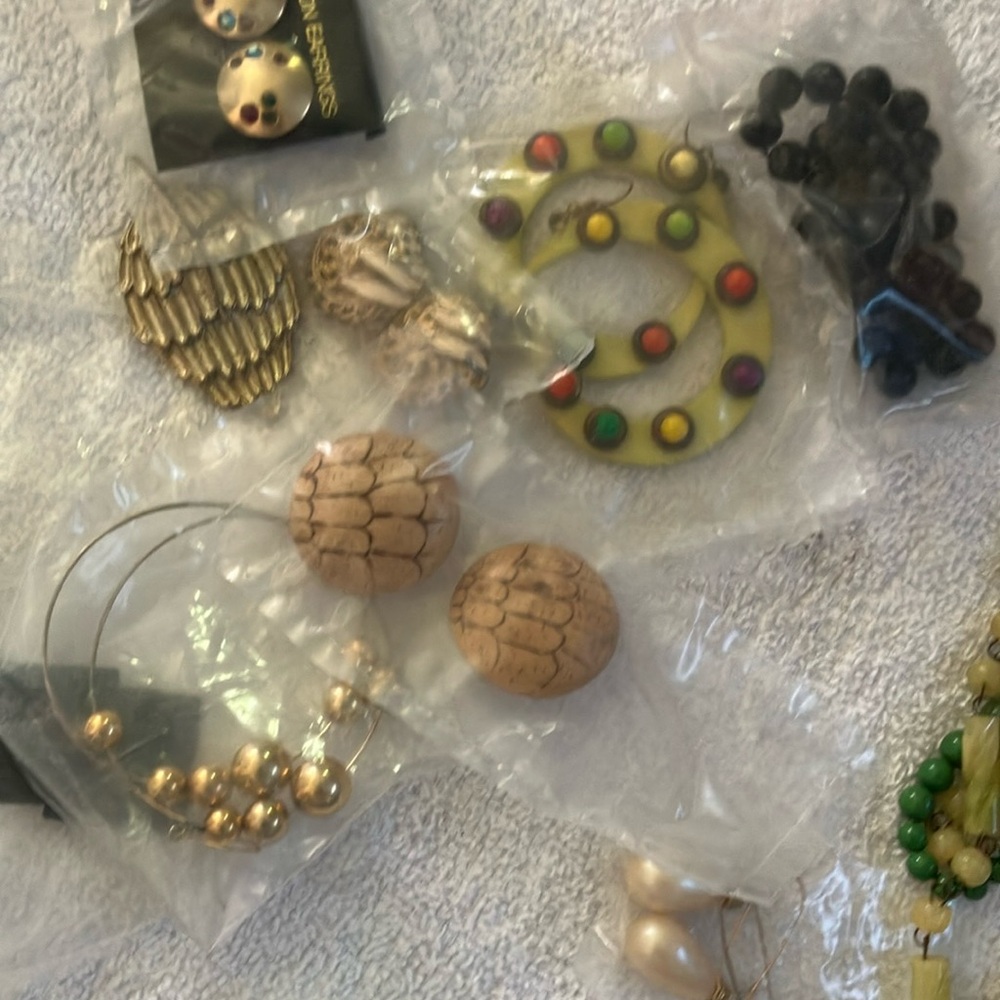 Elegant Gold and Black Jewelry bundle
